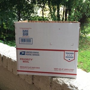 Mystery box (size medium) 🧐